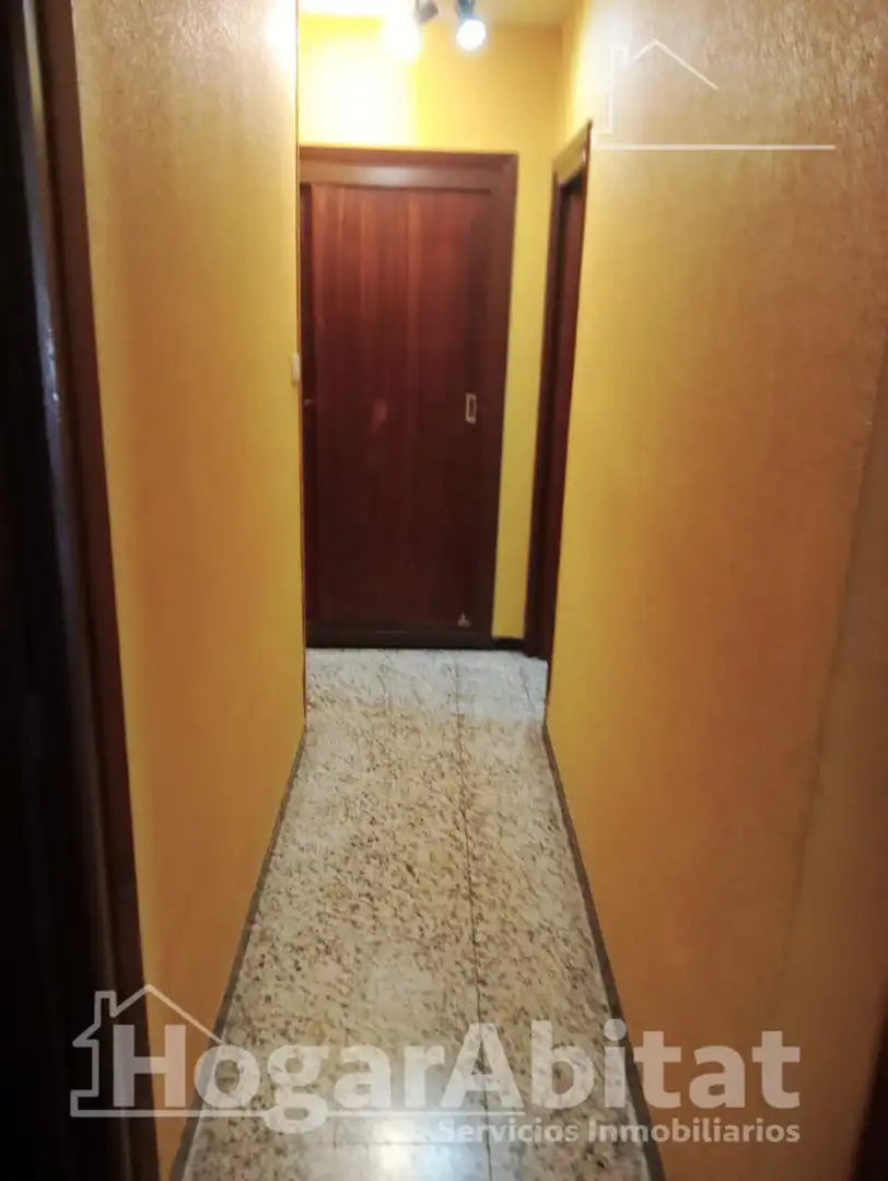 Piso en venta en Alzira con Balcón