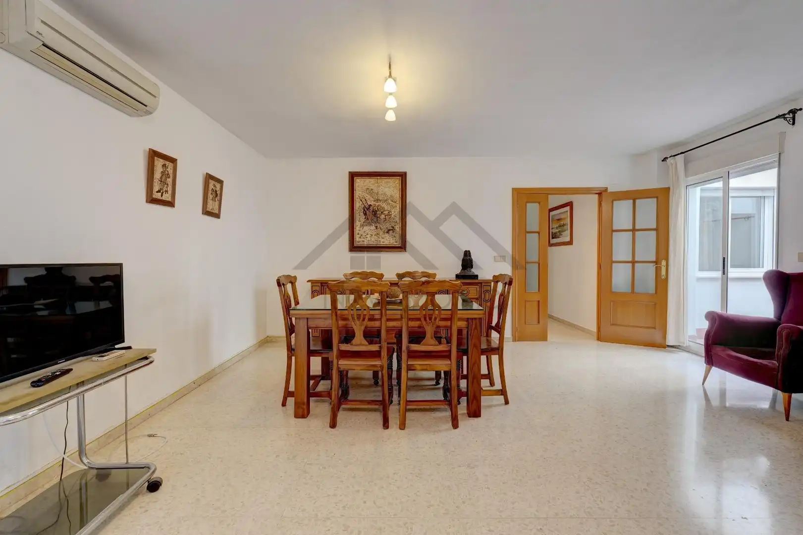 Comedor de Piso en venta en La Pobla de Vallbona con Aire acondicionado y Terraza