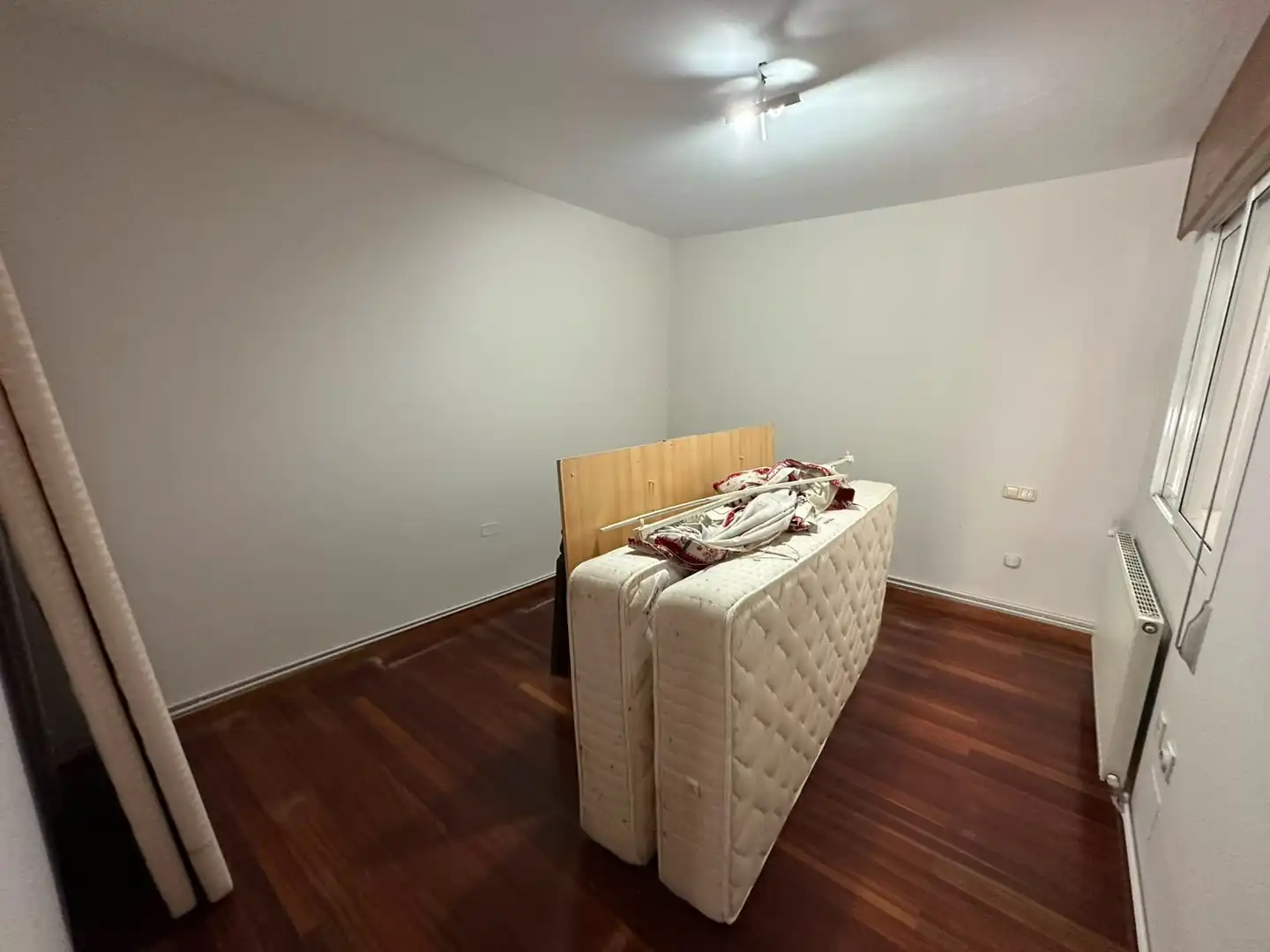 Bedroom of Flat for sale in Padrón