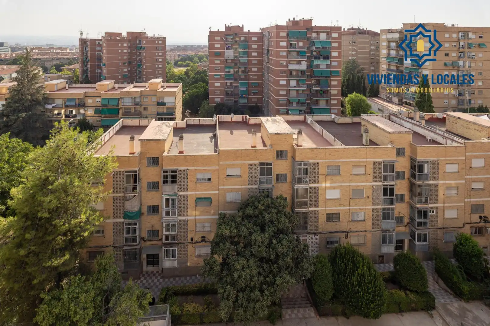 Exterior view of Flat for sale in Granada  with Private garden
