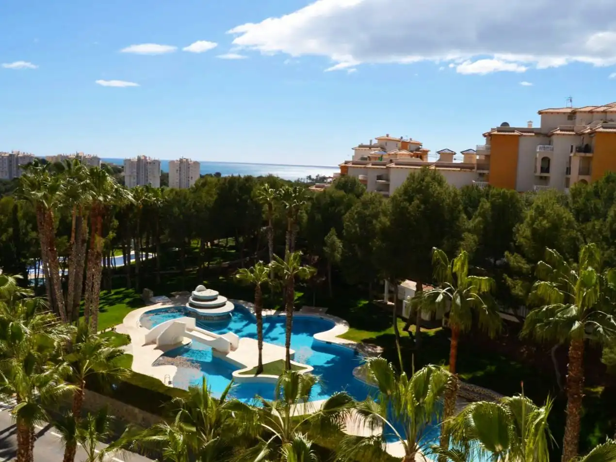 Swimming pool of Flat for sale in Orihuela Costa