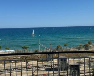 Vista exterior de Pis de lloguer en Arenys de Mar amb Terrassa