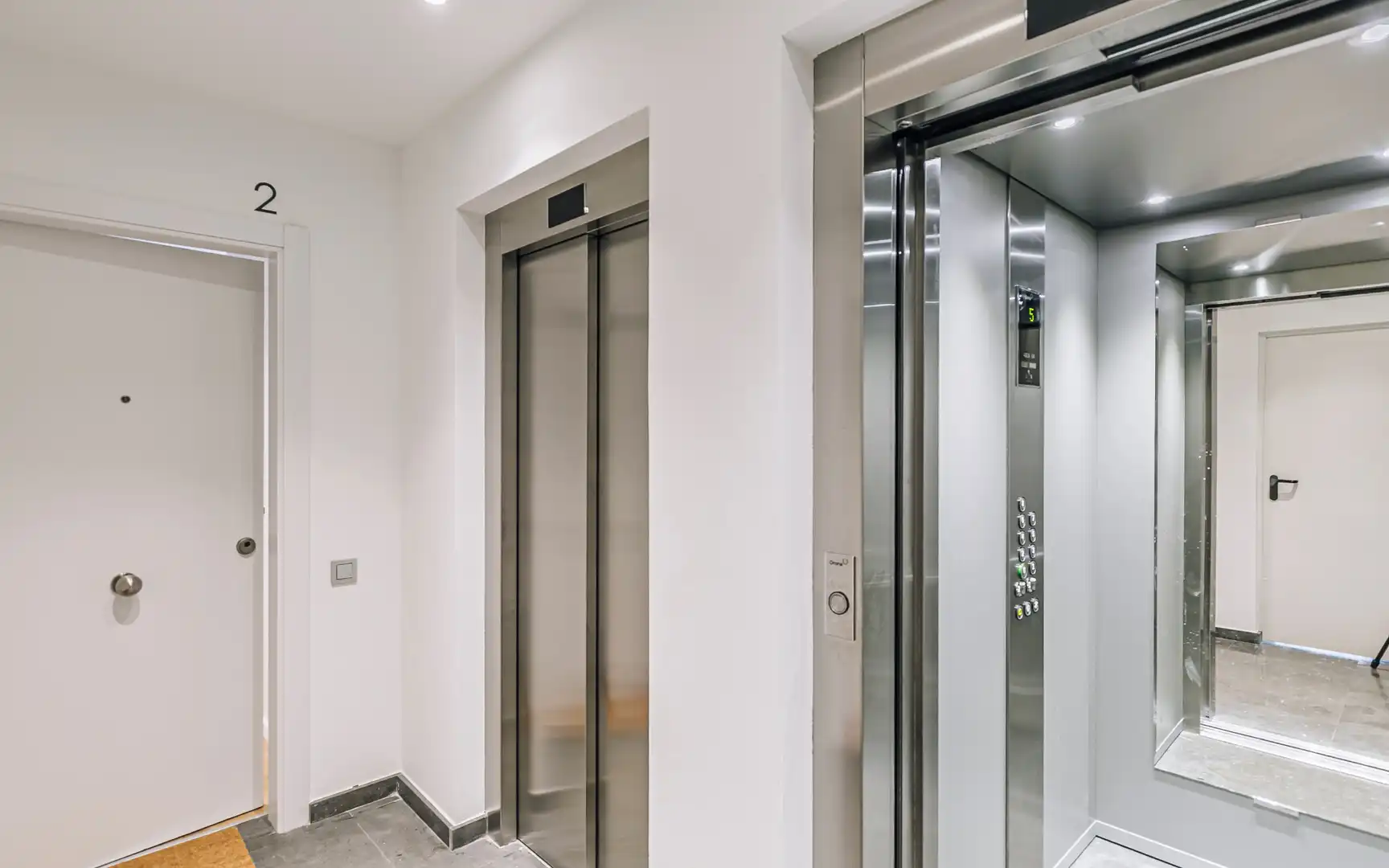 Piso en venta en L'Hospitalet de Llobregat con Aire acondicionado, Calefacción y Trastero