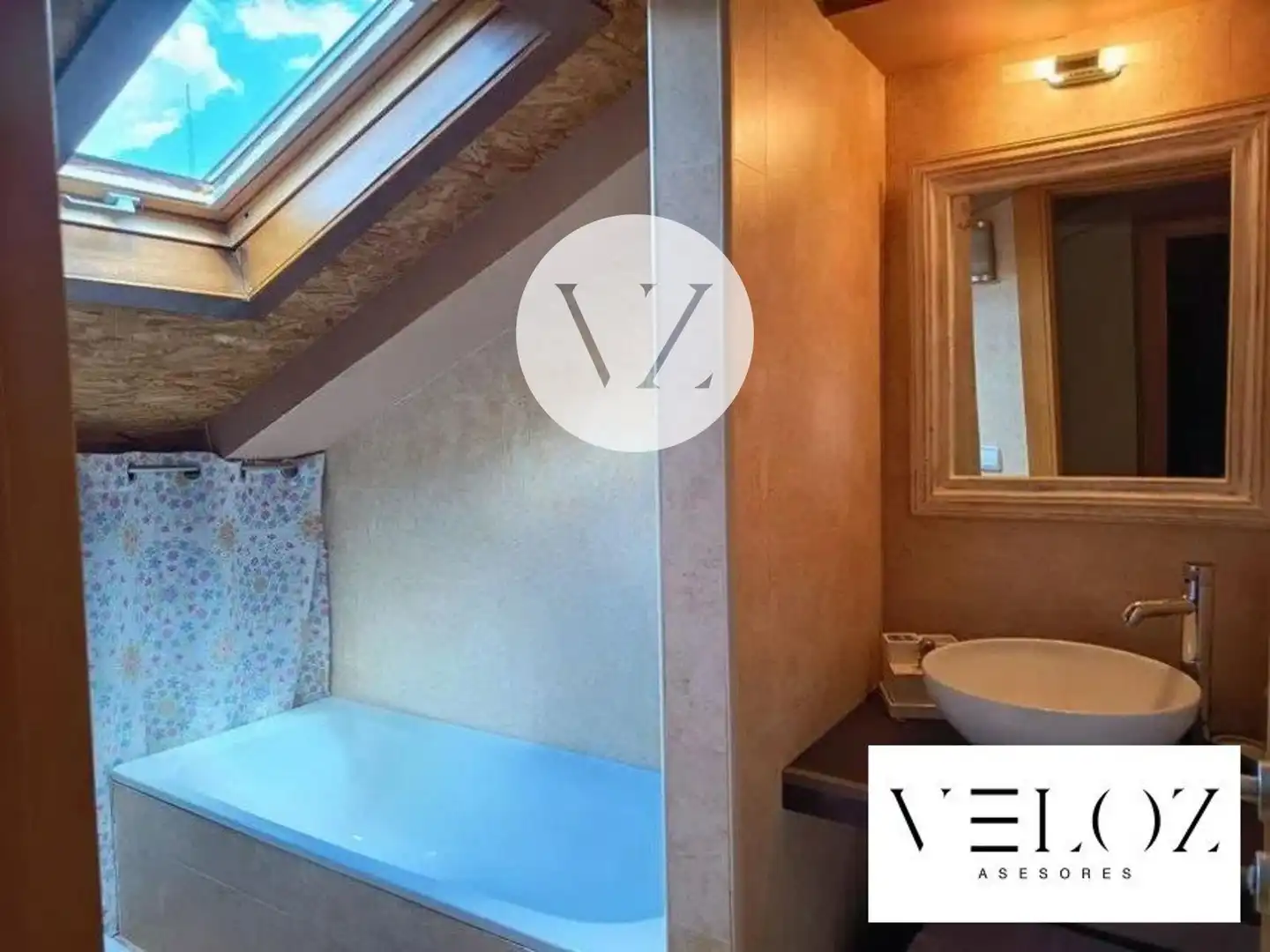 Badezimmer von Maisonette zur Miete in Salamanca mit Heizung und Waschmaschine