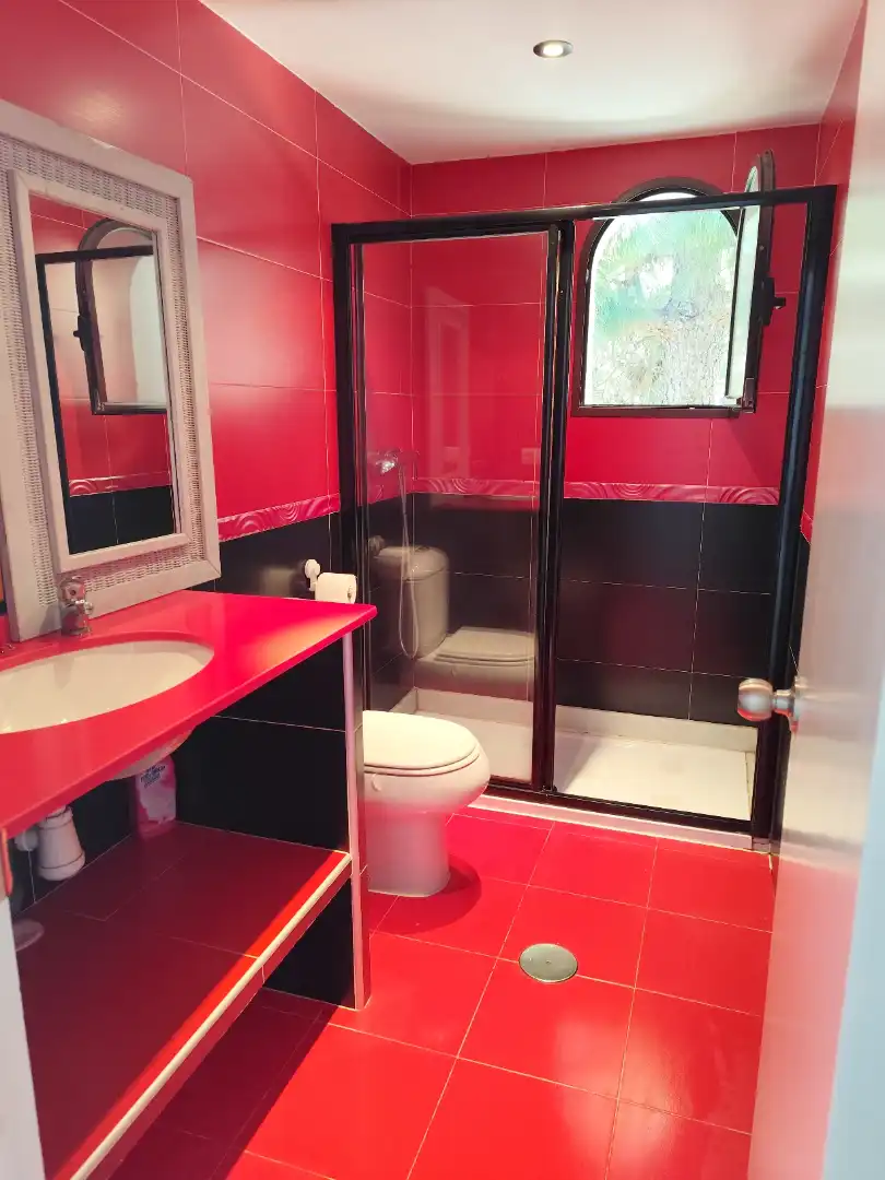 Badezimmer von Wohnung zur Miete in Sanlúcar de Barrameda mit Klimaanlage, Heizung und Möbliert