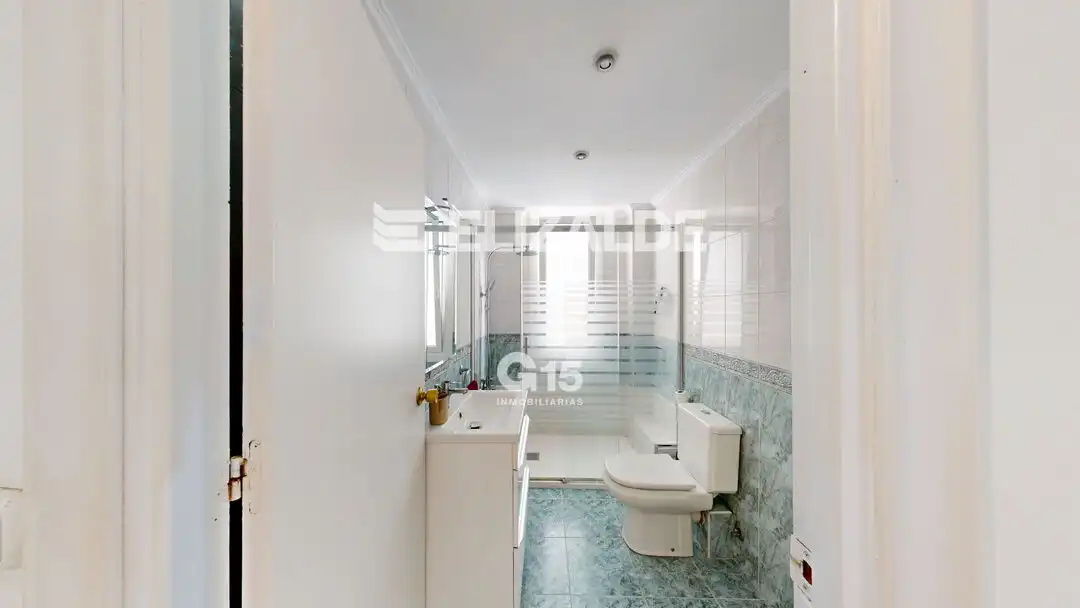 Baño de Piso en venta en Lasarte-Oria con Balcón