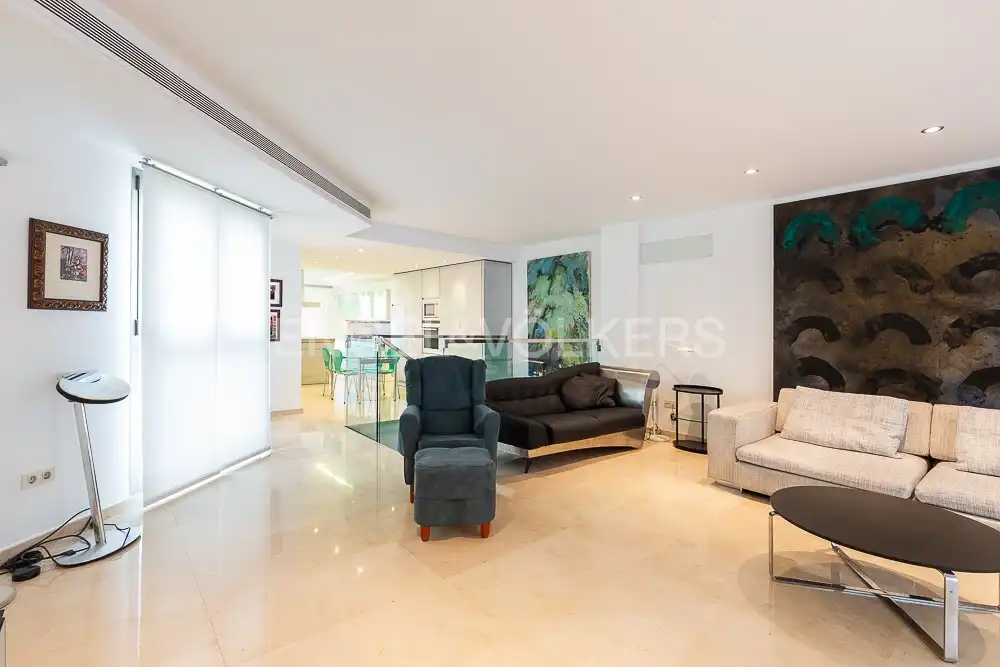 Sala d'estar de Àtic de lloguer en  Valencia Capital amb Aire condicionat, Calefacció i Terrassa