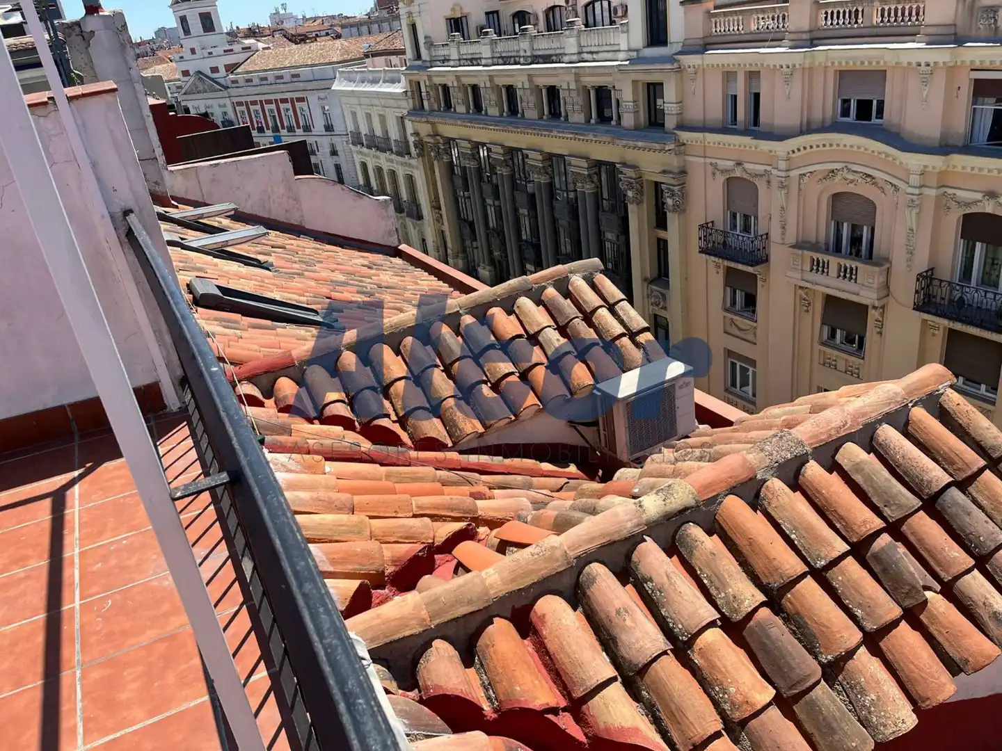 Vista exterior de Dúplex de lloguer en Madrid amb Aire condicionat, Calefacció i Moblat
