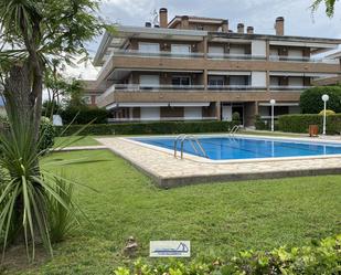 Swimming pool of Planta baja for sale in Cambrils  with Air Conditioner and Terrace