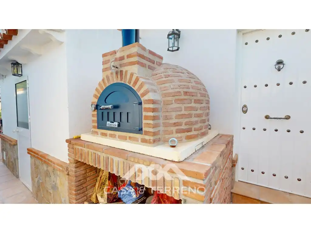 Casa o xalet en venda en Vélez-Málaga amb Piscina, Moblat i TV