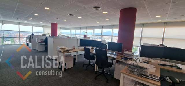 Oficina en Alquiler en Avinguda de Francesc Macià, 60 en Creu Alta