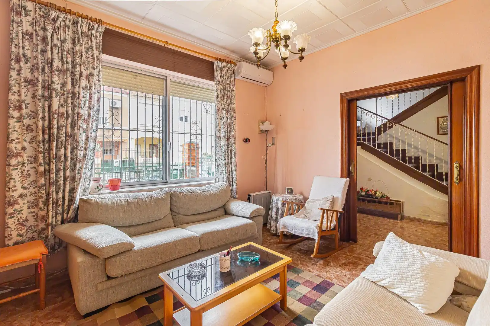 Wohnzimmer von Einfamilien-Reihenhaus zum Verkauf in Cartagena mit Privatgarten, Abstellraum und Balkon