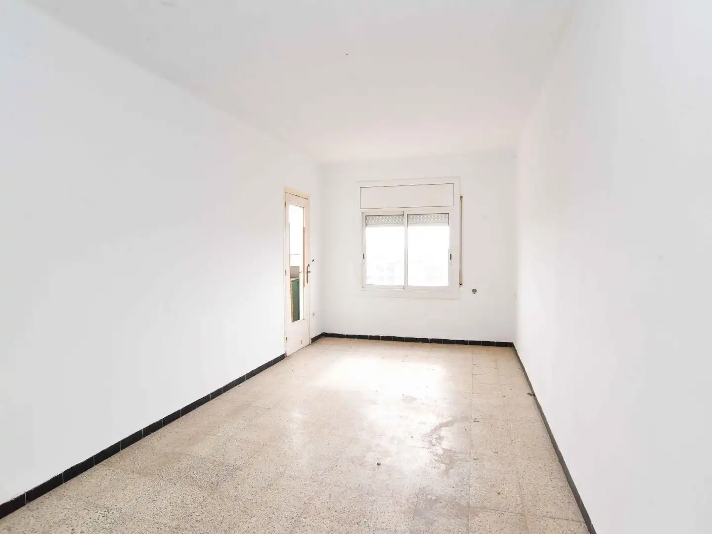 Schlafzimmer von Wohnung zum Verkauf in Figueres