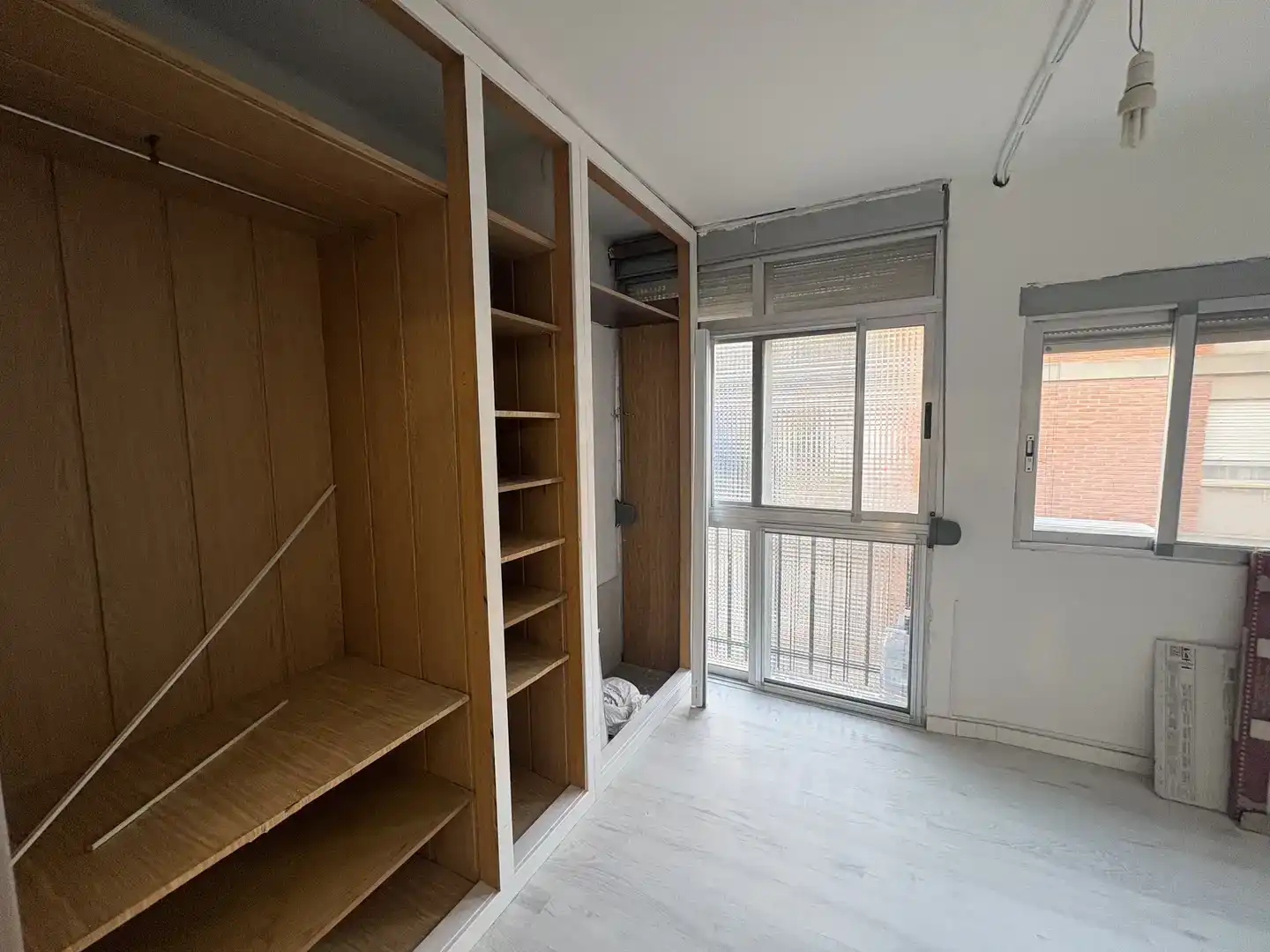 Schlafzimmer von Wohnung zur Miete in Alfafar mit Klimaanlage und Balkon