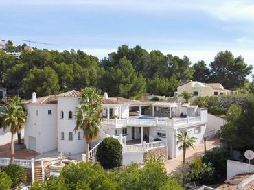 Villa con piscina in vendita a Altea ciudad