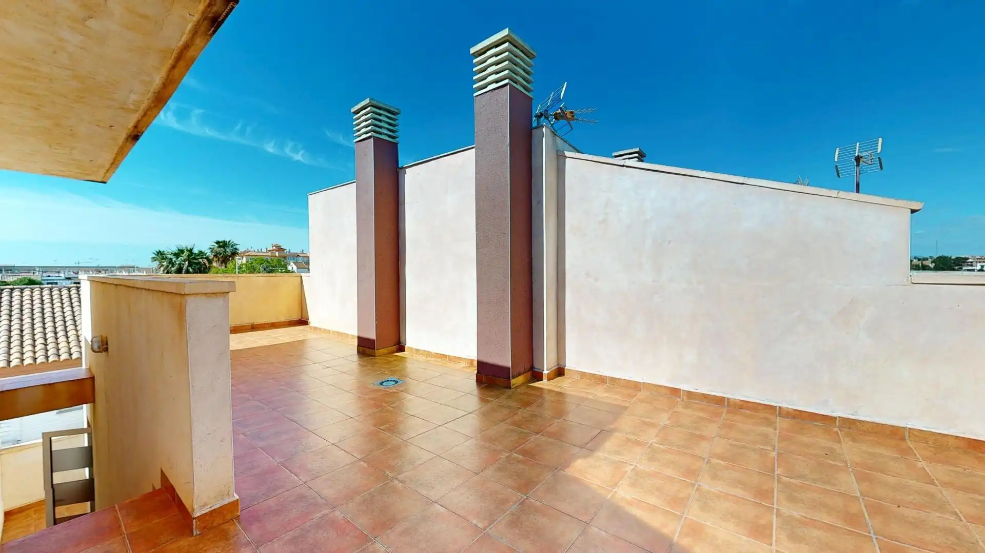 Terrassa de Casa adosada en venda en San Pedro del Pinatar amb Aire condicionat, Terrassa i Balcó