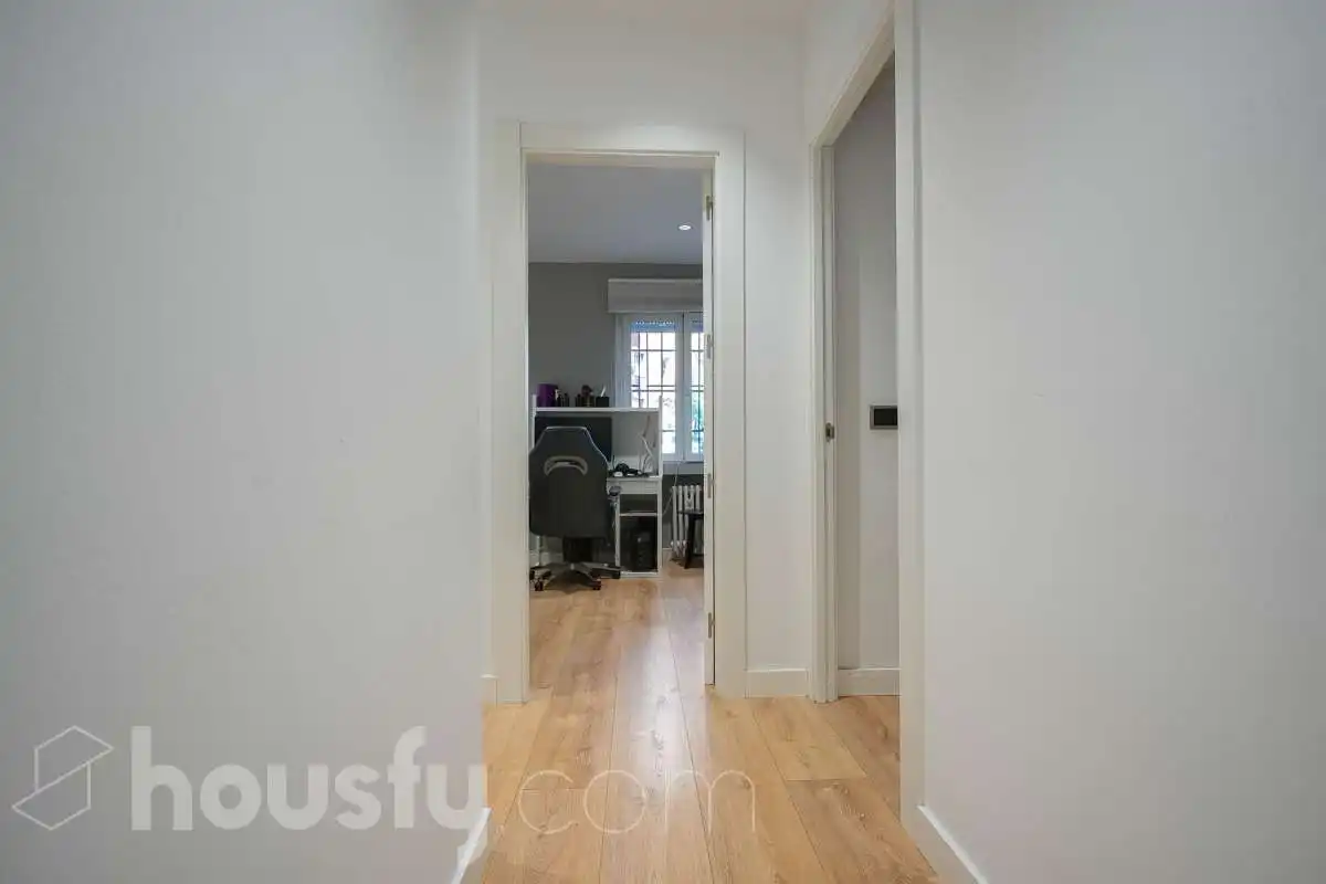 Duplexes for sale in Madrid  with Air Conditioner, Heating and Storage room