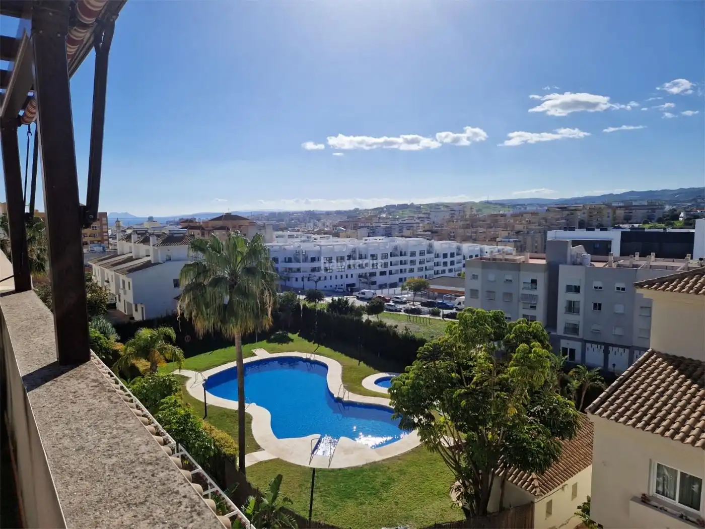 Penthouse with pool for sale in Camino de los Molinos 14