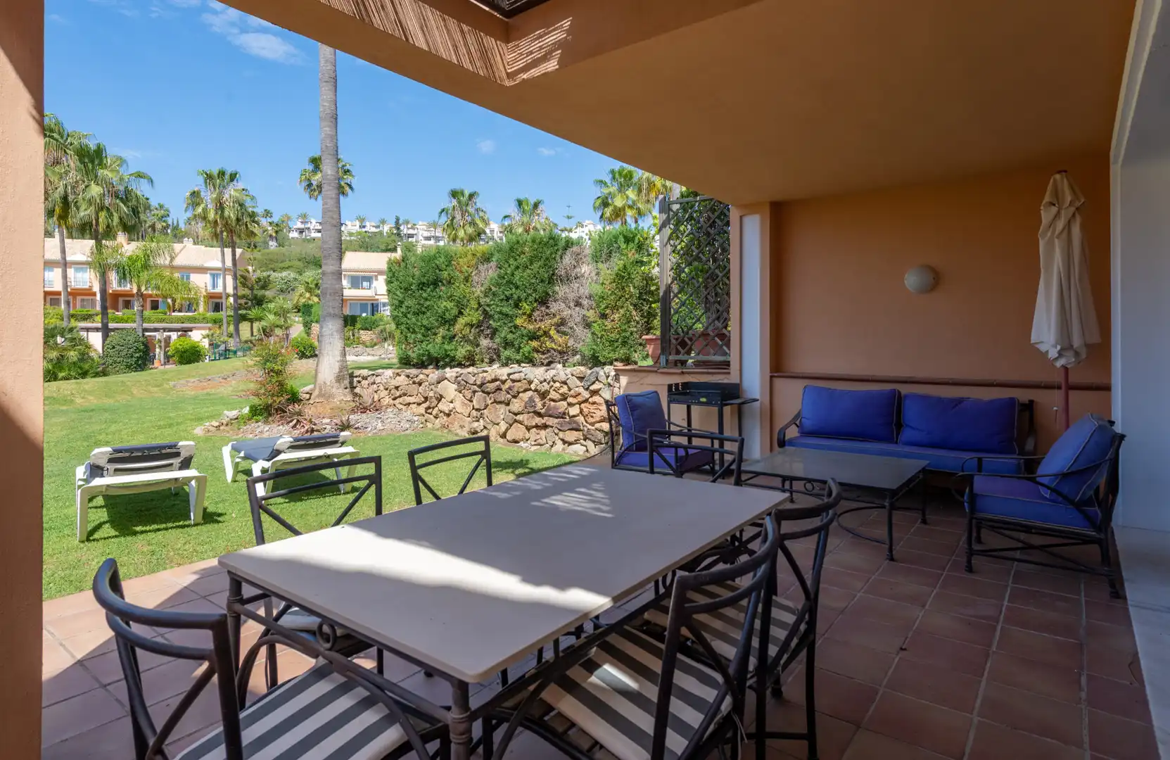 Terraza de Casa adosada en venta en Benahavís con Aire acondicionado, Terraza y Piscina