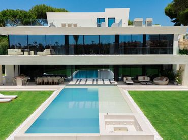 Xalet amb piscina en venda a Urbanización Golf Río Real S/N