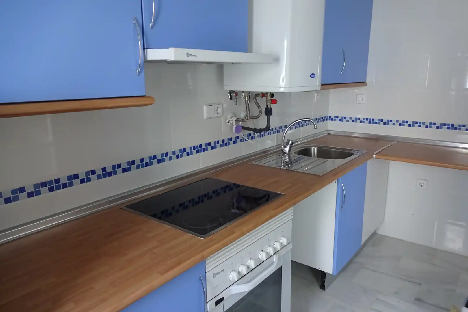 Kitchen of Detached homes for sale in Garrucha  with Air Conditioner, Heating and Terrace