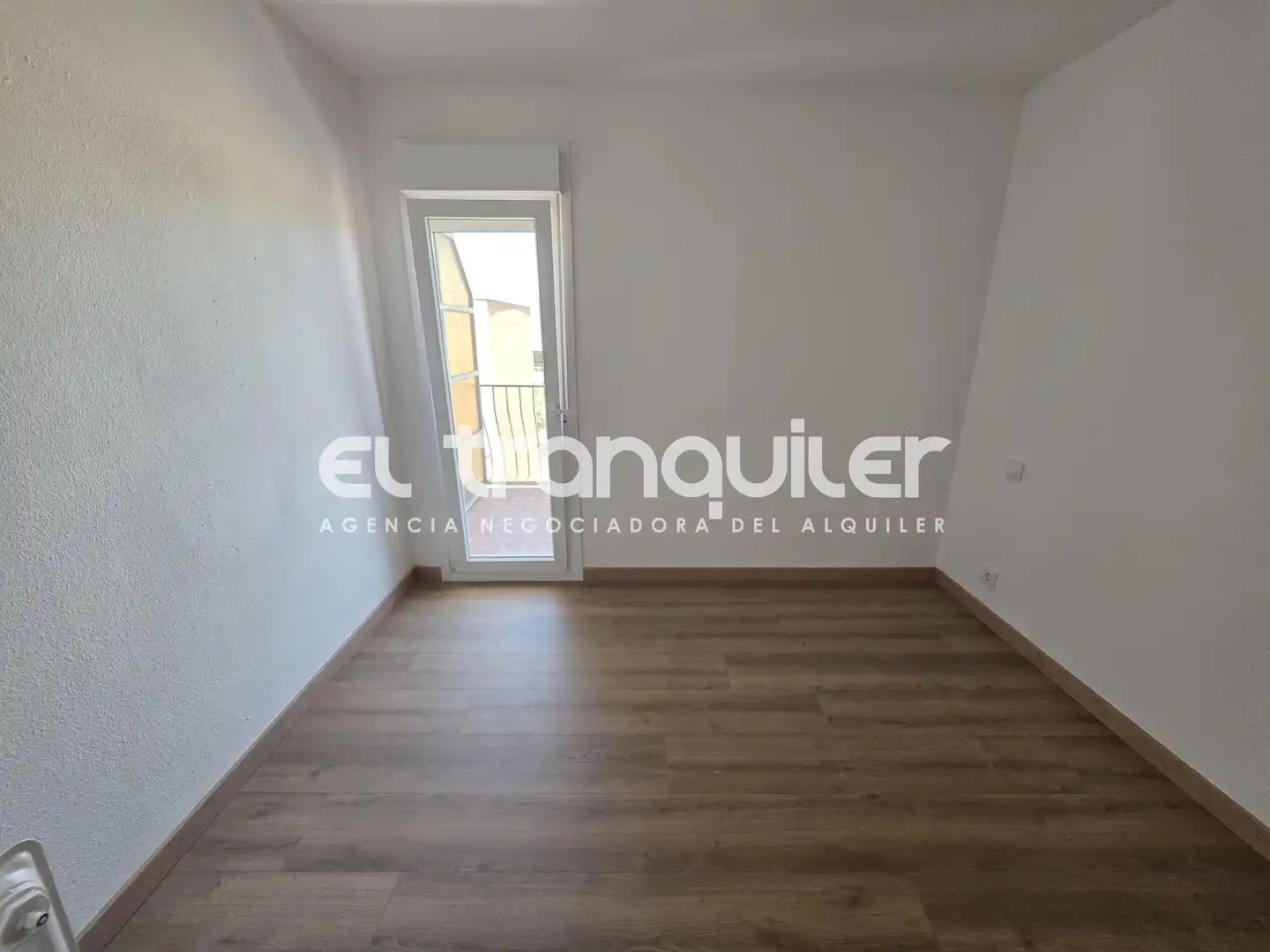 Bedroom of Flat for rent in Madrid  with Air Conditioner, Terrace and Furnished