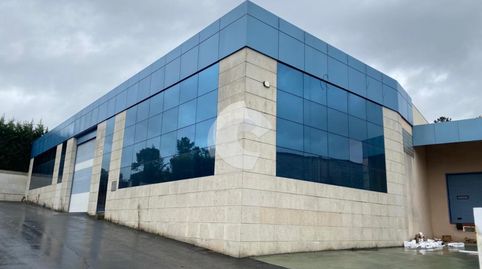 Foto 2 von Fabrikhallen zur Miete in Mariñamansa, Ourense Capital