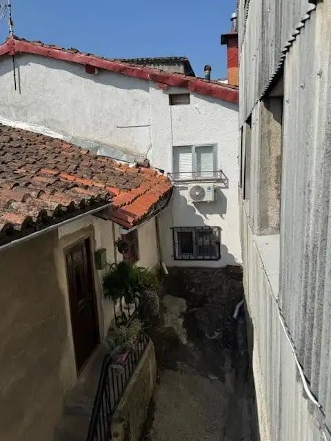 Terrassa de Casa o xalet en venda en Herguijuela de la Sierra amb Traster i Balcó