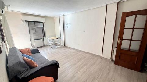 Foto 4 de Planta baixa en venda a Reyes, Parla