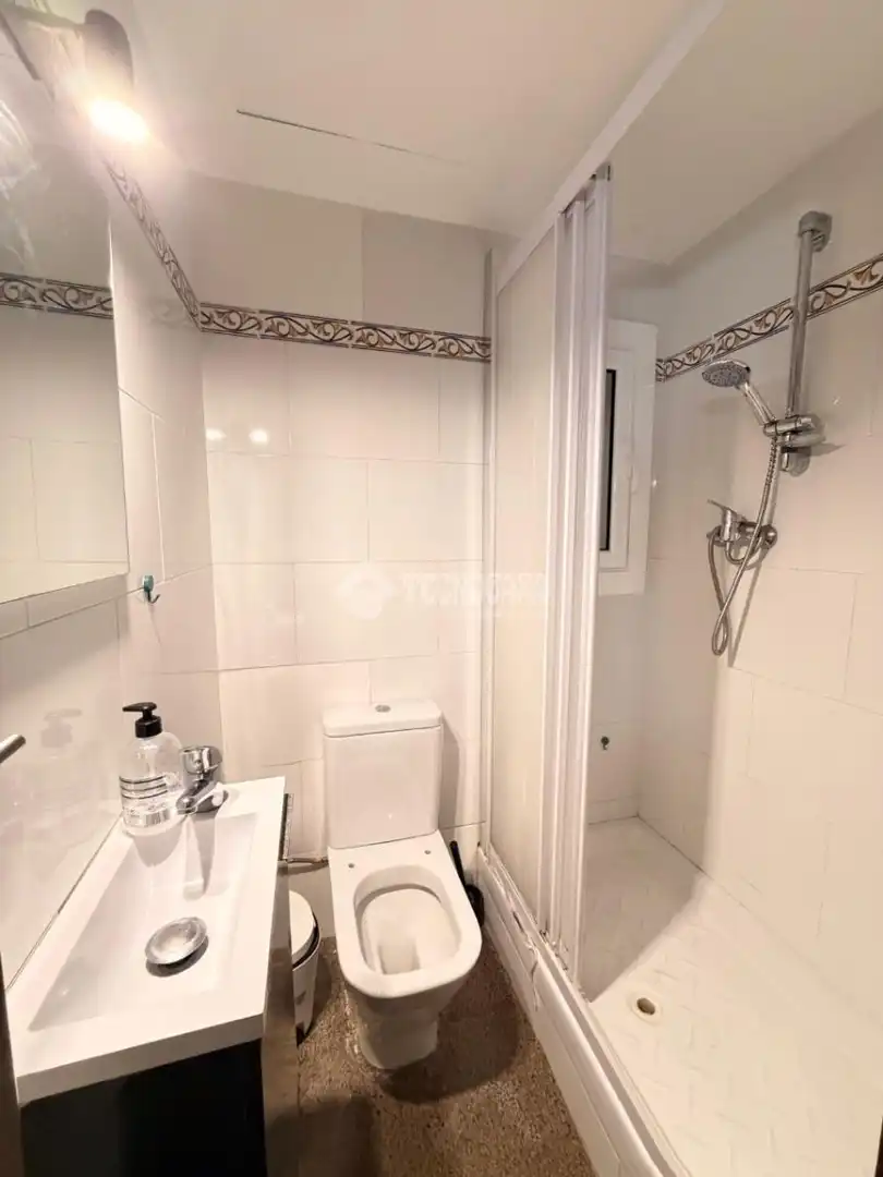 Baño de Piso en venta en Barcelona con Aire acondicionado y Alarma