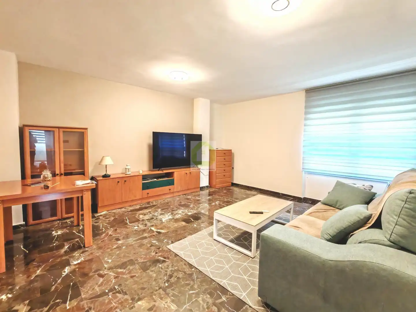 Living room of Flat for rent in Granada  with Air Conditioner and Furnished