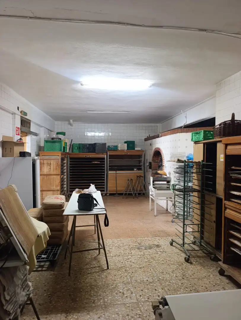 Local en venta en Elda con Amueblado