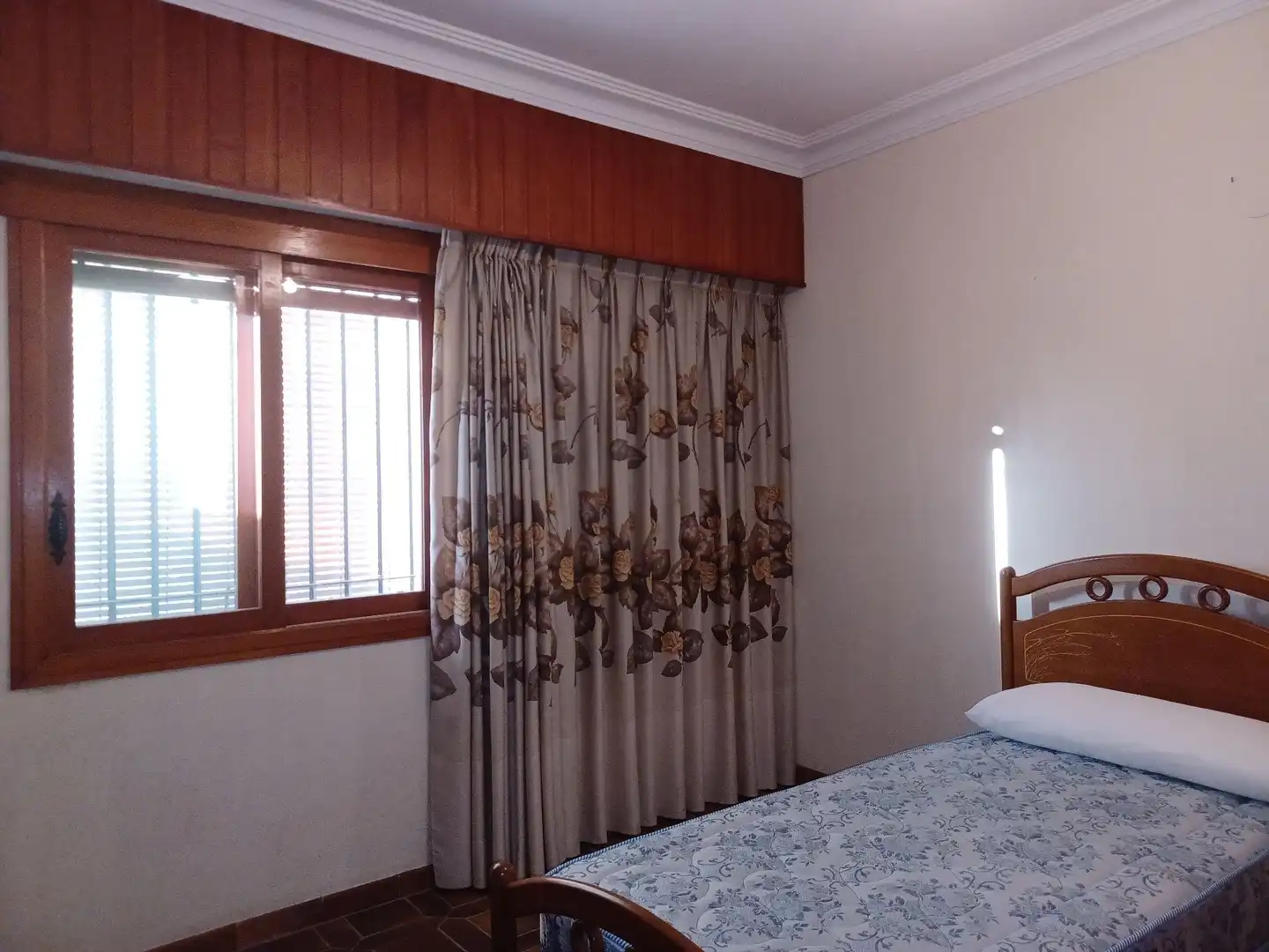 Bedroom of Houses for sale in Albaida  with Storage room and Swimming Pool