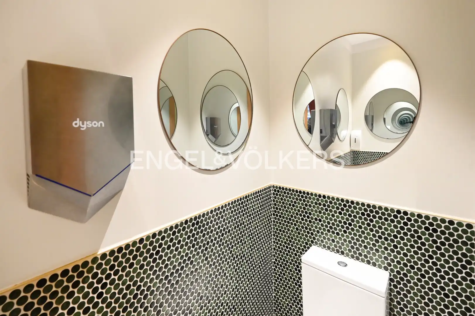 Bathroom of Commercial properties for sale in Santander  with Air Conditioner, Terrace and Furnished