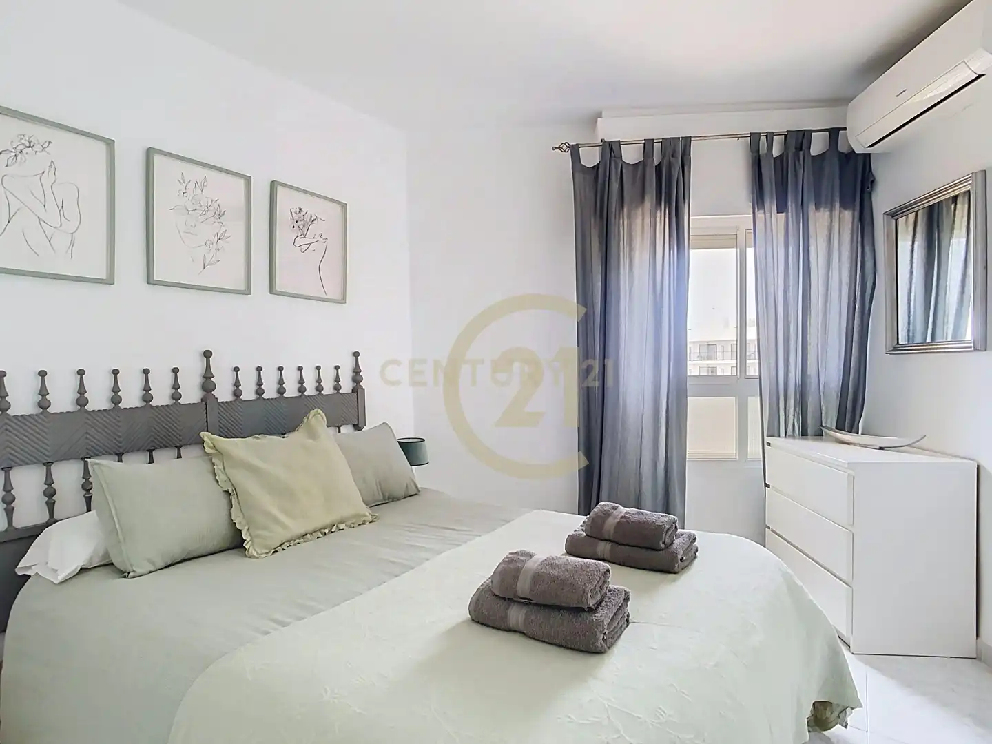 Dormitori de Apartament en venda en Benalmádena amb Aire condicionat