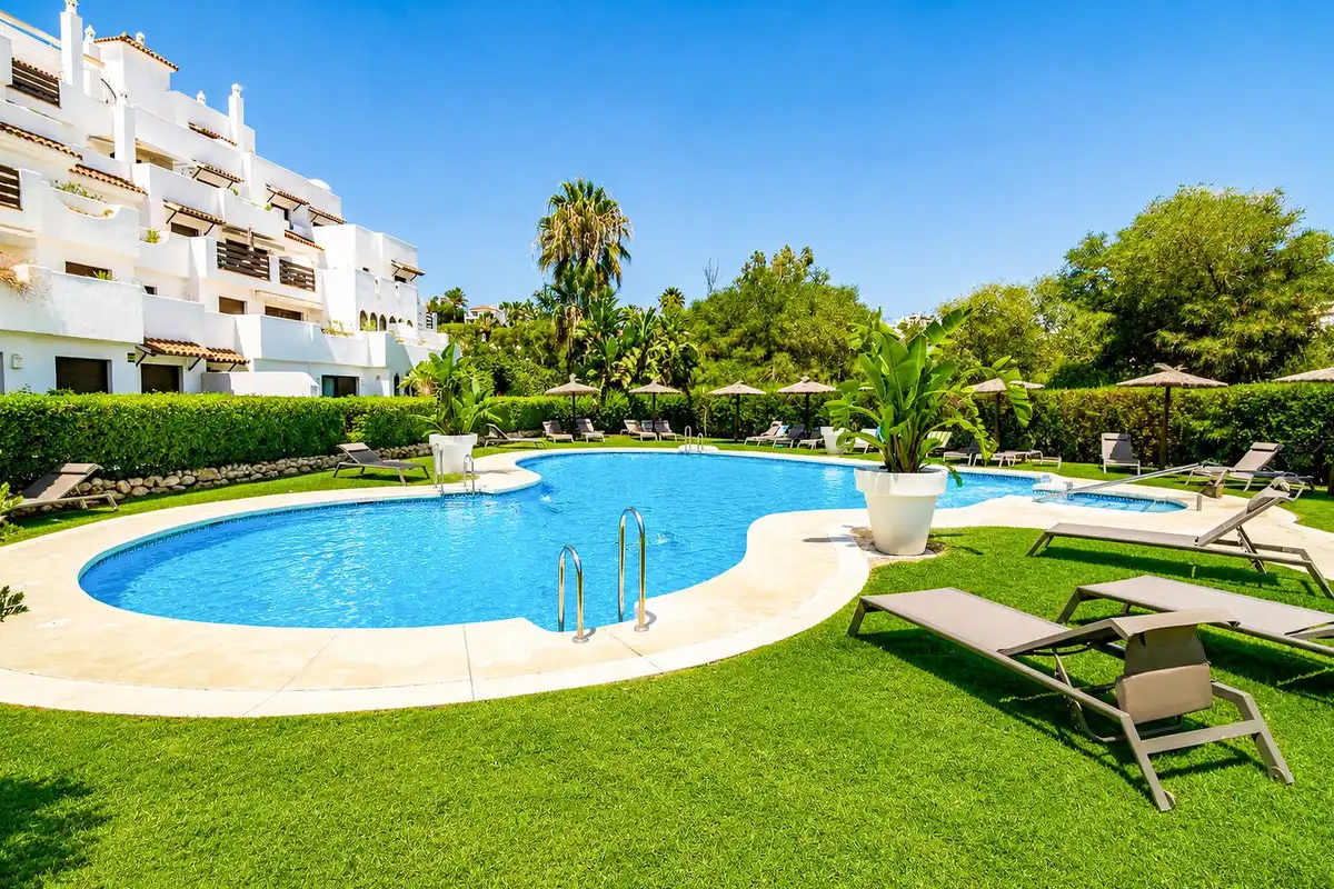 Jardí de Planta baixa en venda en Estepona amb Aire condicionat, Jardí privat i Terrassa