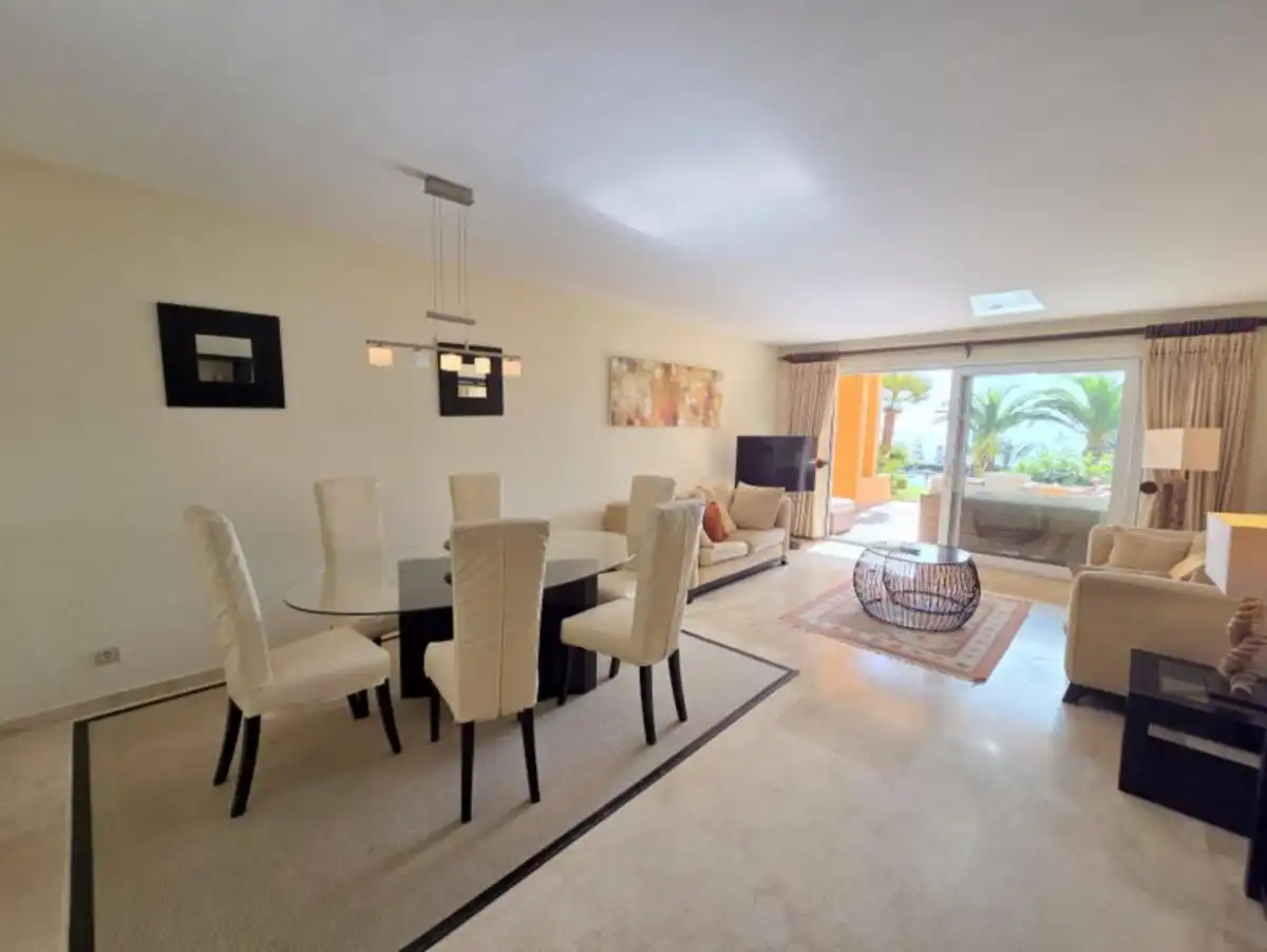 Appartement compact avec piscine à vendre à La Duquesa, imagen 6