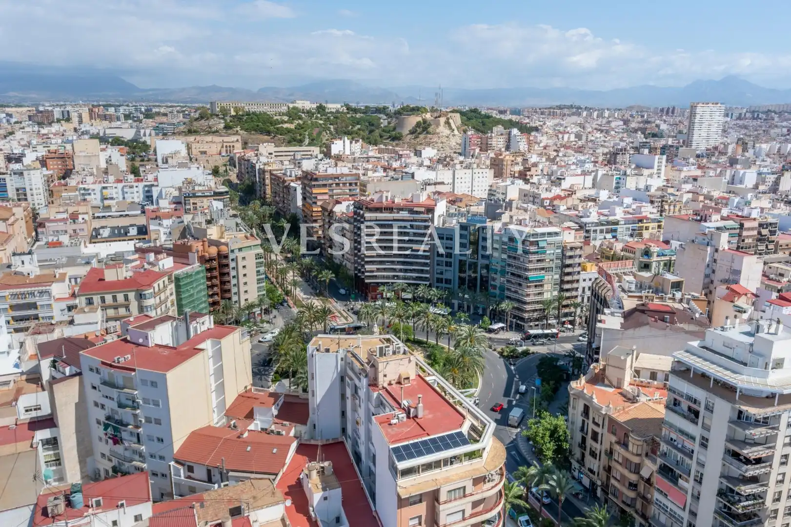 Außenansicht von Wohnungen zum Verkauf in Alicante / Alacant mit Klimaanlage, Heizung und Terrasse