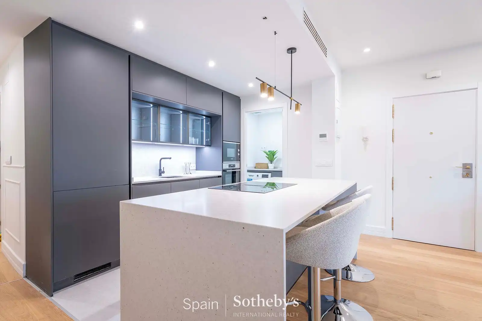 Apartamento con ascensor en venta en Calle de Ventura Rodríguez, imagen 2
