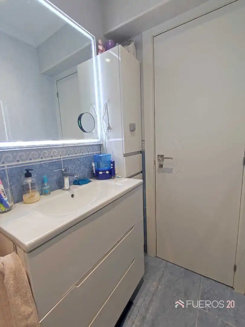 Bathroom of Flat for sale in Rontegui - Pormetxeta