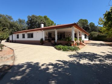 Chalet con piscina en venta en Periurbano Oeste - Sierra