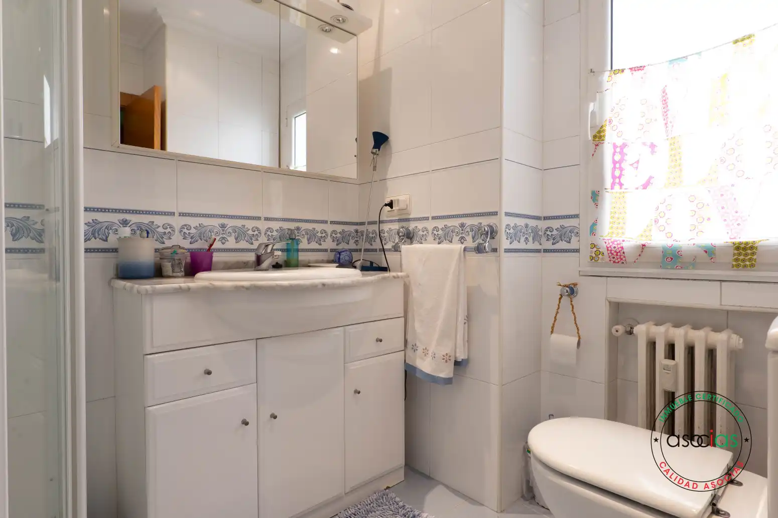 Baño de Piso en venta en Gijón  con Calefacción y Parquet