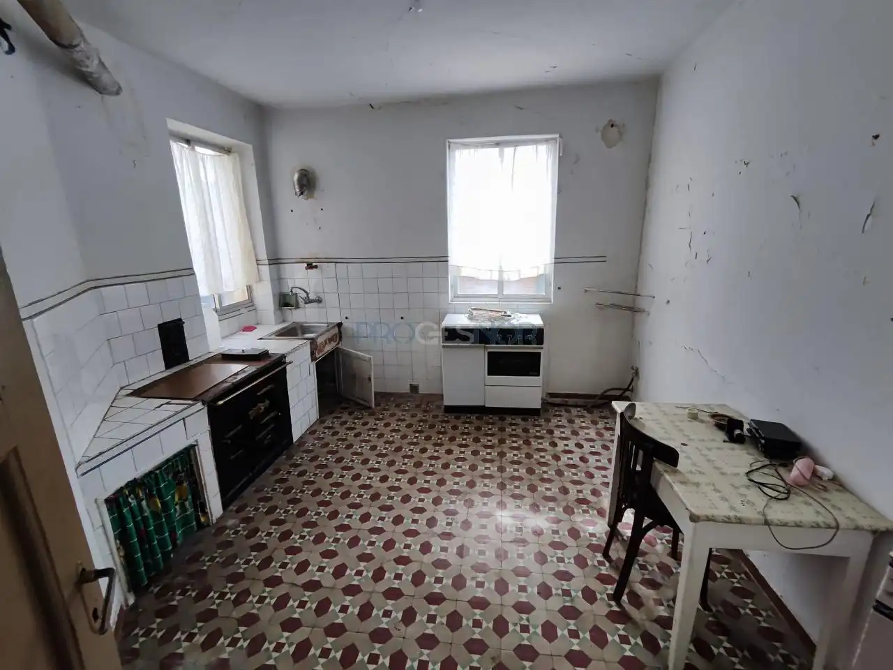 Kitchen of Houses for sale in León Capital   with Private garden and Storage room