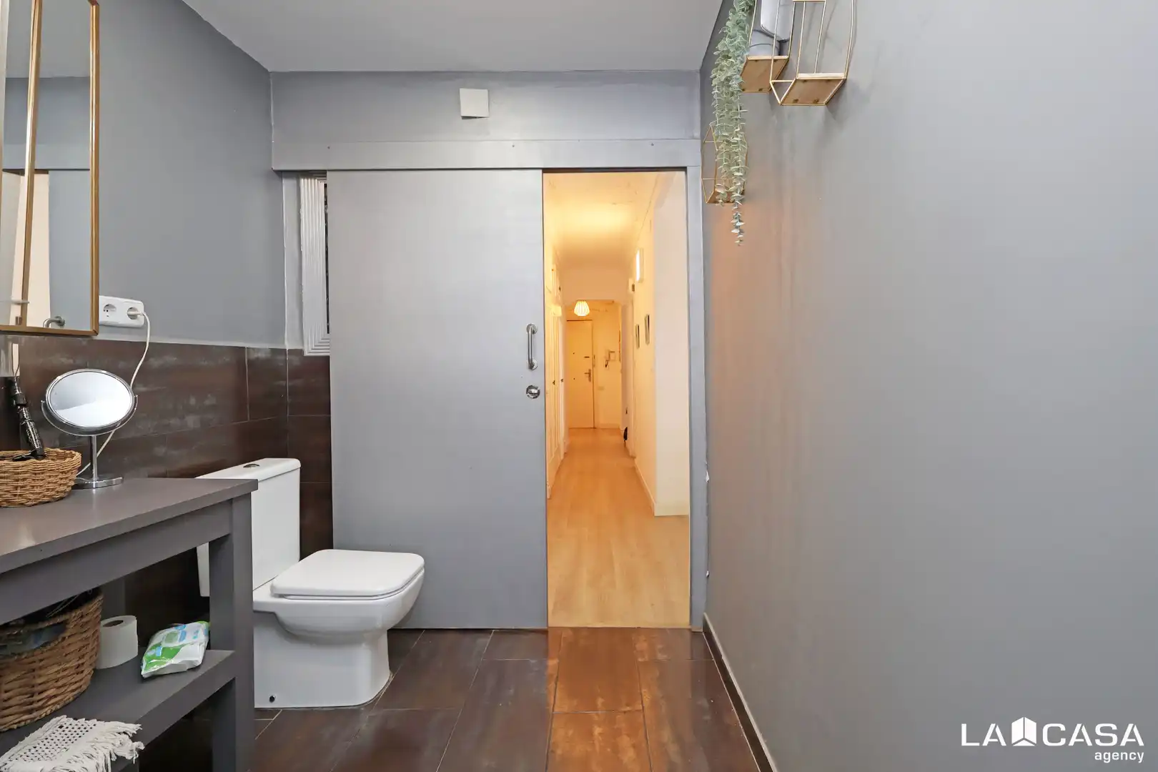 Baño de Edificio en venta en L'Hospitalet de Llobregat