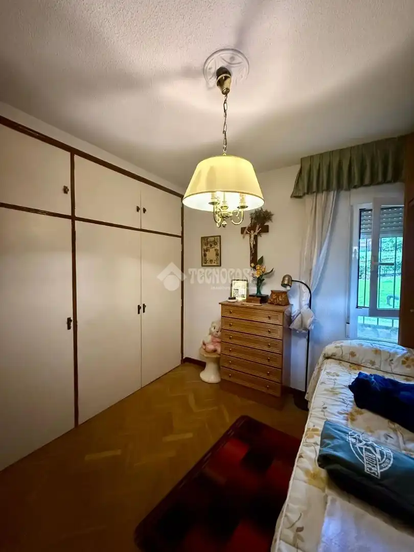 Bedroom of Flat for sale in Madrid  with Heating, Parquet flooring and Terrace