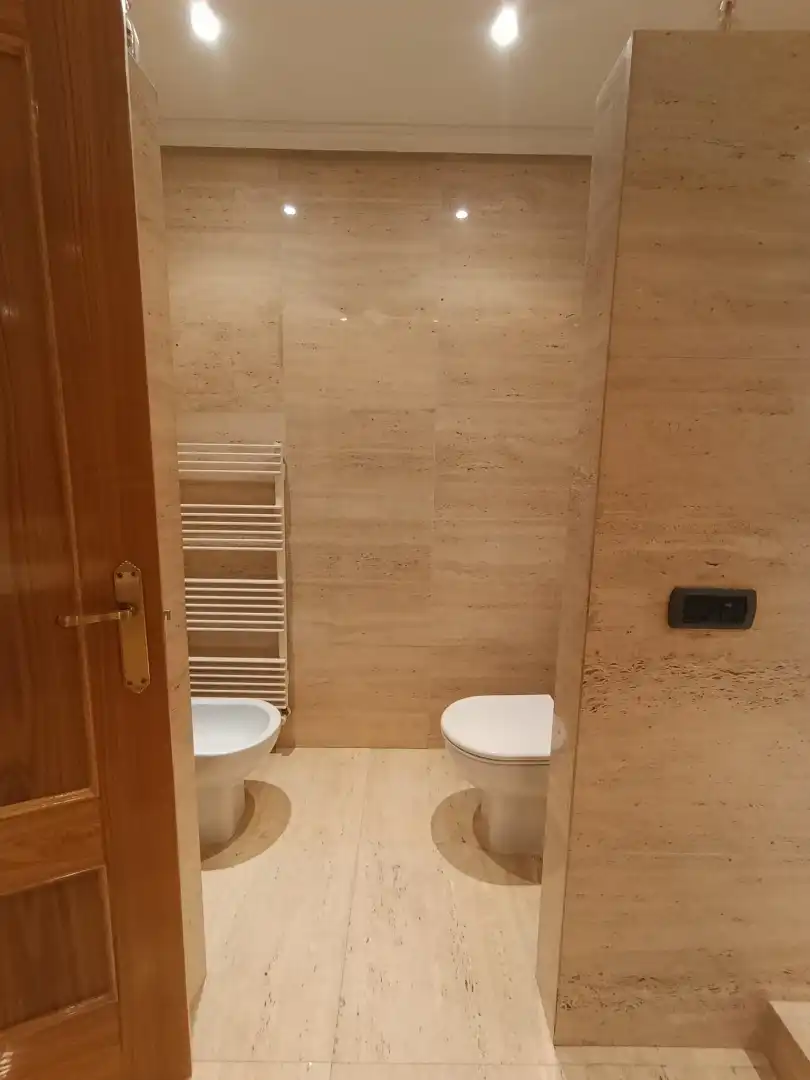 Bathroom of Houses for sale in Buendía  with Air Conditioner, Heating and Private garden