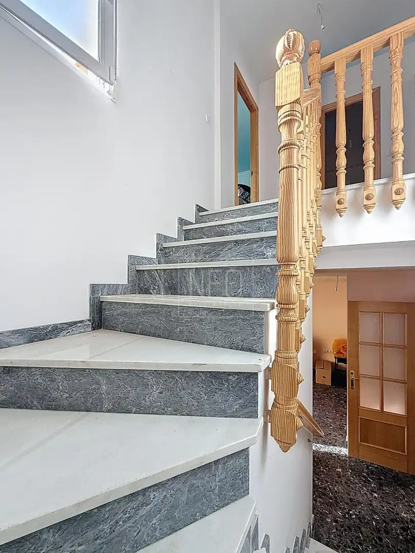 Casa adosada en venda en Las Gabias amb Calefacció
