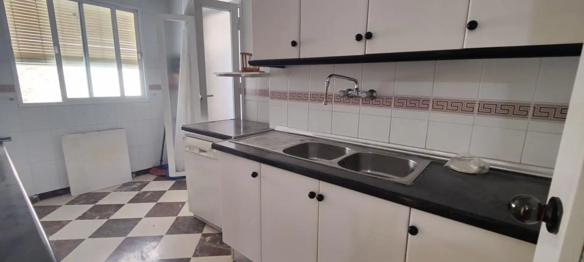Kitchen of Flat for sale in Cenes de la Vega  with Air Conditioner, Heating and Balcony