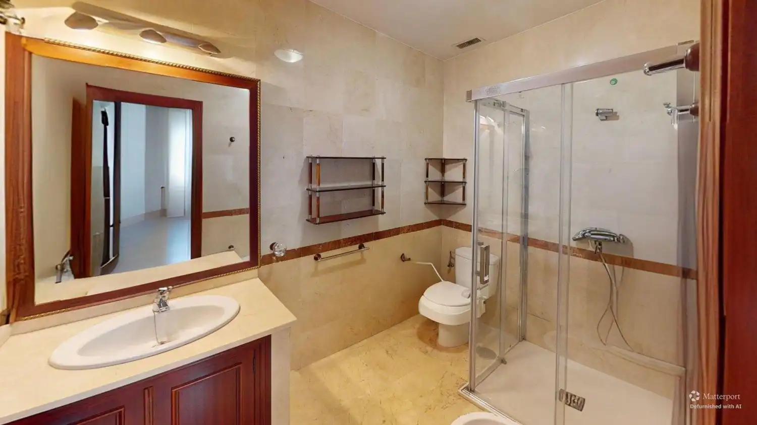 Bathroom of Flat for sale in Sevilla  with Air Conditioner, Heating and Balcony