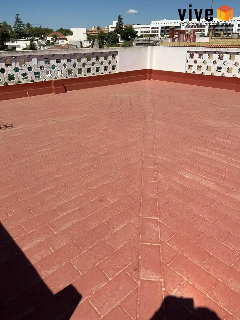 Exterior view of Detached homes for sale in Mairena del Aljarafe  with Air Conditioner, Heating and Private garden